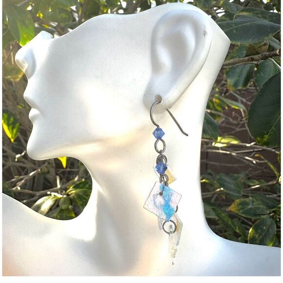 Sterling silver blue Swarovski square iridescent earrings - Picture 7 of 7